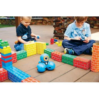 Dash - Set of 6 Robots & 10-Port USB Charger - Modern Teaching Aids NZ