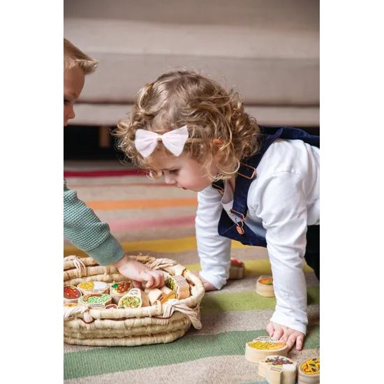 Food Around the World Set of 23 - Modern Teaching Aids NZ