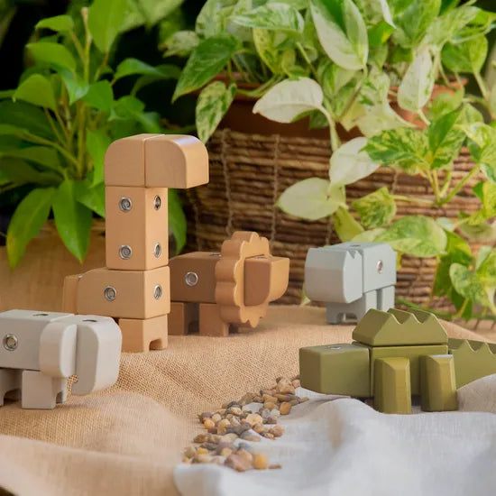 Snap Block Animals - 33 Pieces. Set - Modern Teaching Aids NZ