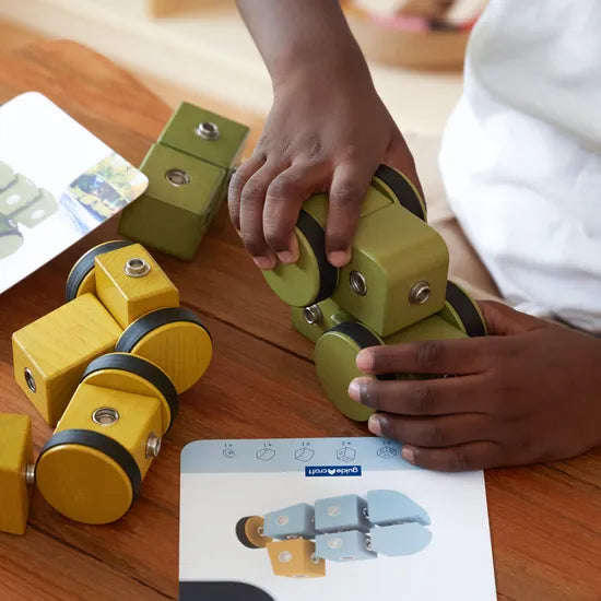 Snap Block Vehicles - 32 Pieces. Set - Modern Teaching Aids NZ