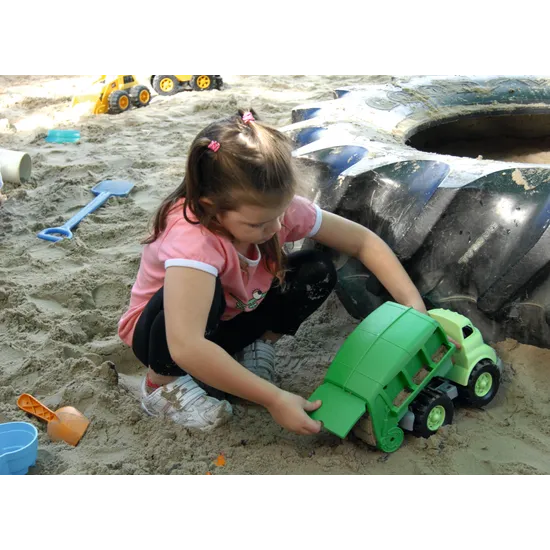 Green Toys - Recycling Truck - Modern Teaching Aids NZ