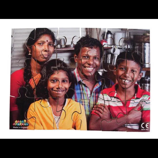 Modern Families Set of 8 - Modern Teaching Aids NZ