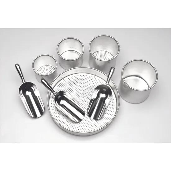 Scoops and Sifter Set of 8