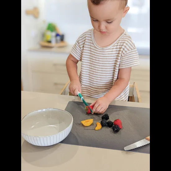 Kiddikutter Child Safe Knife Green - Modern Teaching Aids NZ