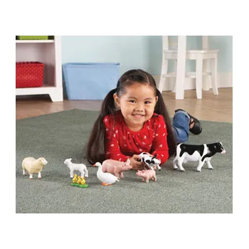 Jumbo Farm Animal Families - 8 Pieces - Modern Teaching Aids NZ