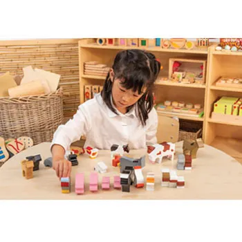 Farm Animals Block Play Set - 30 Pieces Wooden Pieces - Modern Teaching Aids NZ