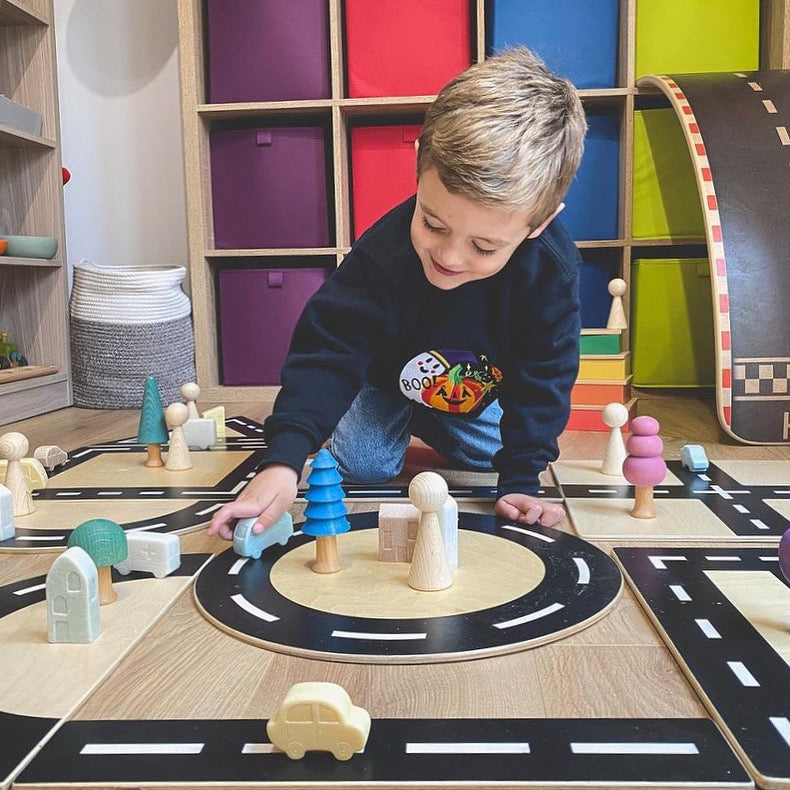 Shape Drive Arounds - 4 [c - Modern Teaching Aids NZ