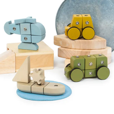 Snap Block Vehicles - 32  Pieces. Set - Modern Teaching Aids NZ