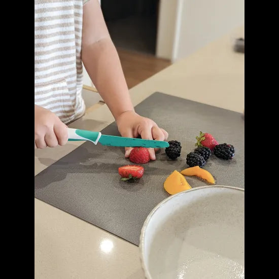 Kiddikutter Child Safe Knife Green - Modern Teaching Aids NZ