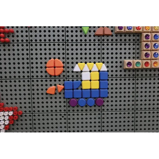 Masterkidz STEM Wall Geometric Shapes - 256 Pieces - Modern Teaching Aids NZ