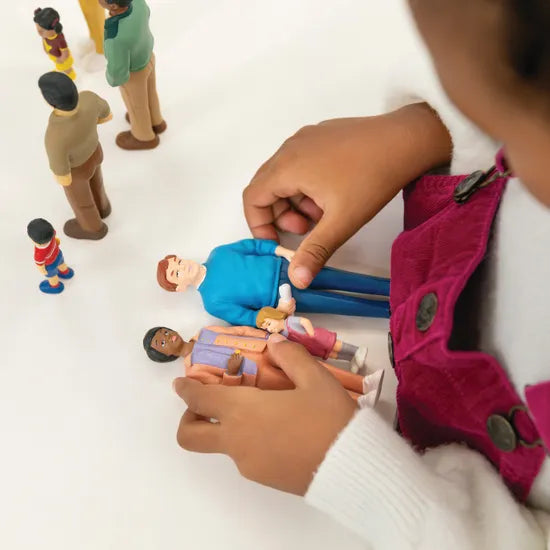 Diverse Families of the World - Modern Teaching Aids NZ