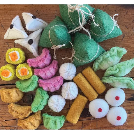 Yum Cha in Bamboo Steamer - Modern Teaching Aids NZ