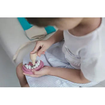 PlanToys - Dentist Set - Modern Teaching Aids NZ