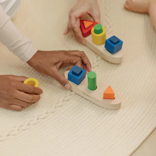 PlanToys Montessori-Inspired Sorting Boat