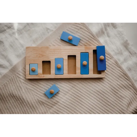 Short -Tall Knob Puzzle - Modern Teaching Aids NZ