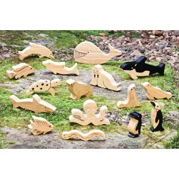 Sea Animals in Natural Wood - 16 Pieces - Modern Teaching Aids NZ