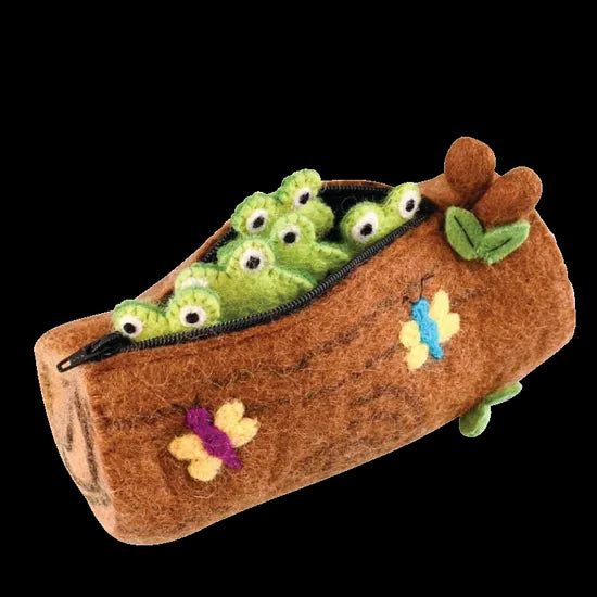 5 Little Speckled Frogs + Log Finger Puppet Set - Modern Teaching Aids NZ