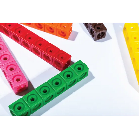 Teachables 2 cm Linking Cubes - 1000 Pieces in Container - Modern Teaching Aids NZ