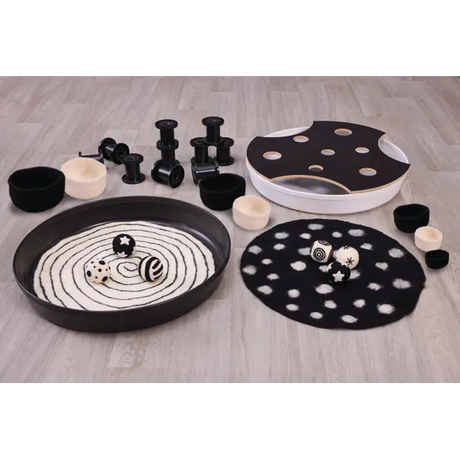 Black and White Sensory Set 28 Pieces